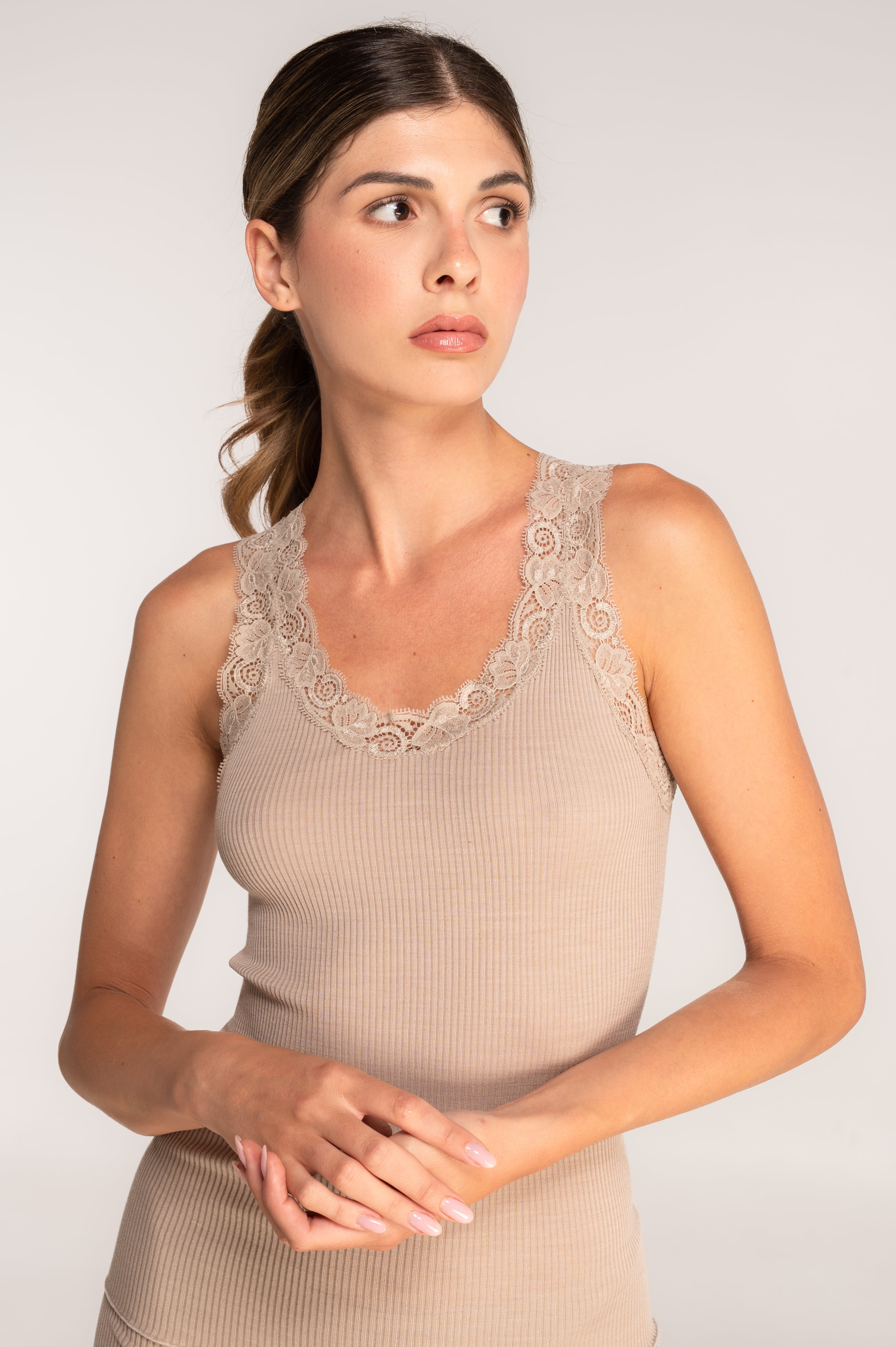 Oscalito Tanktop m. Blondekant Beige