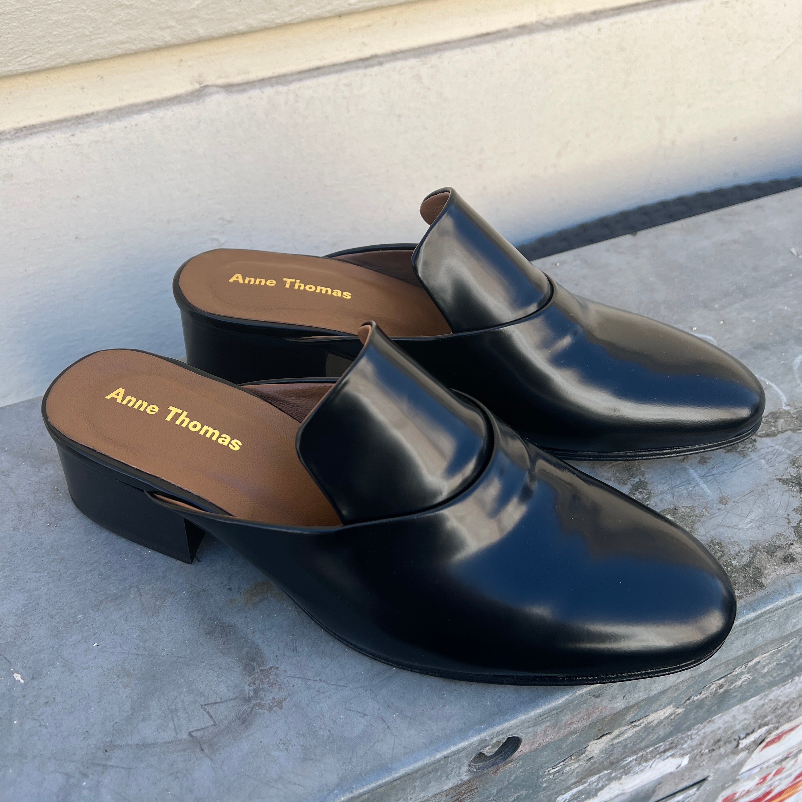 Anne Thomas Fatima Mule Black