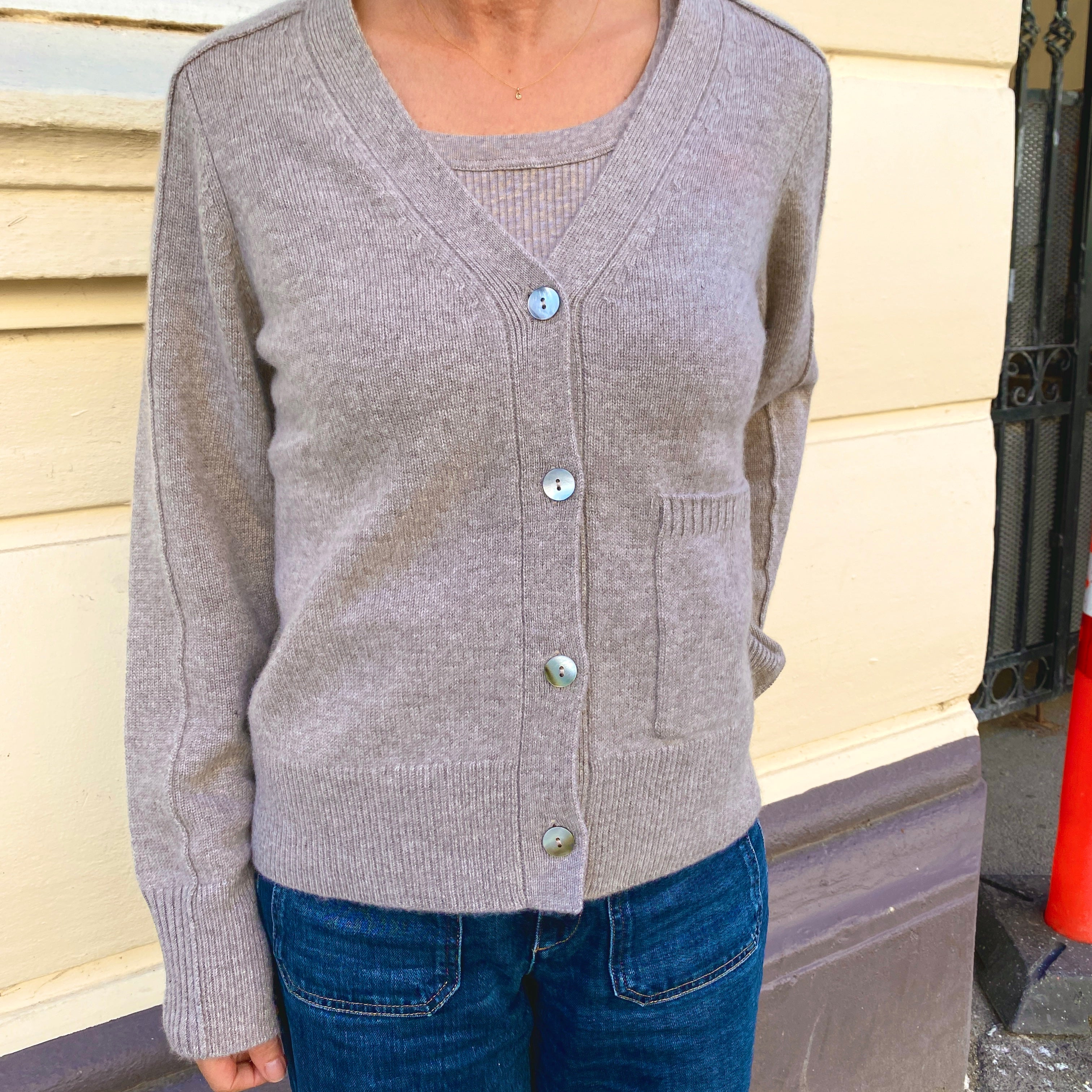 FTC Cashmere Cardigan V-hals Hazelwood