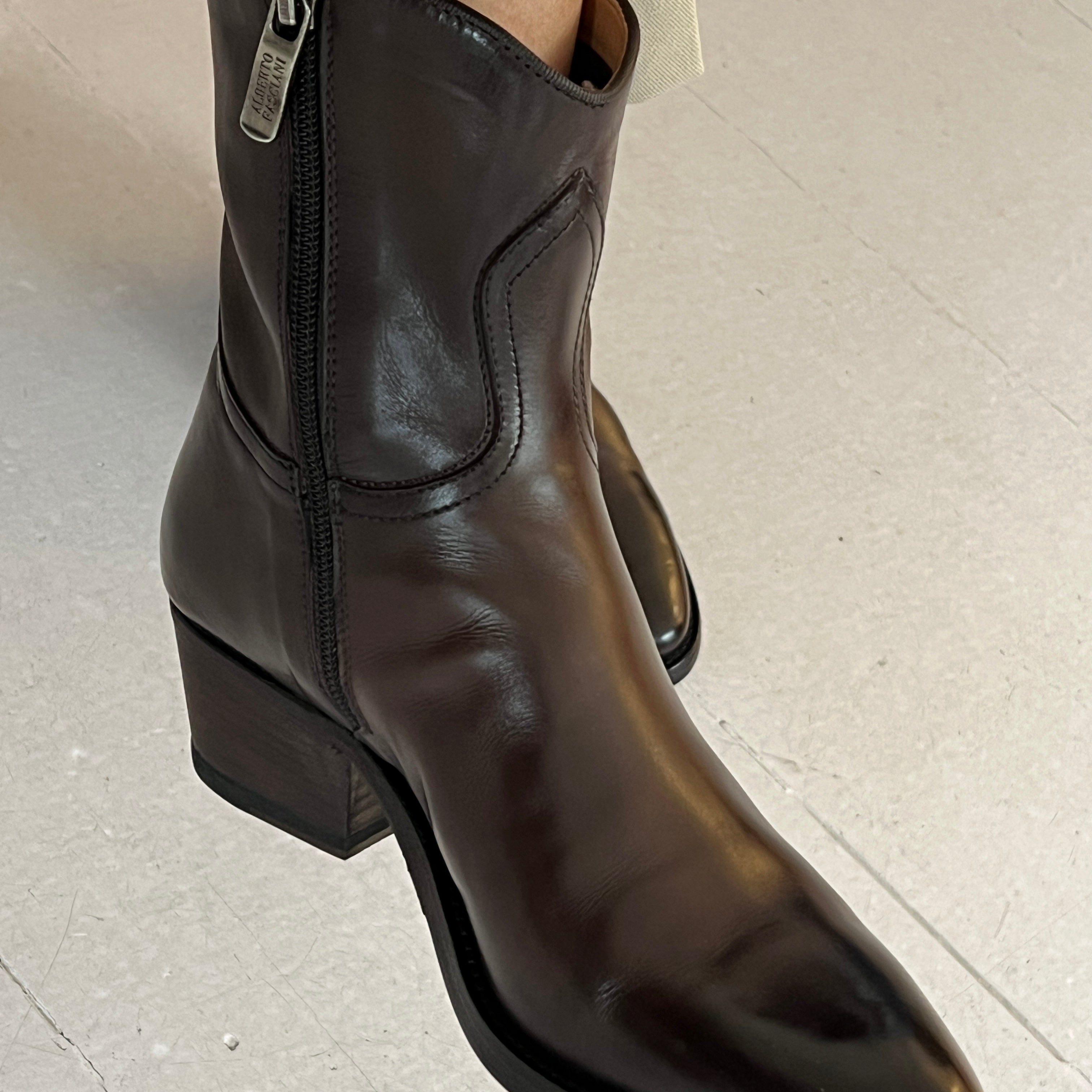 Alberto Fasciani Janet 92039 Padoc