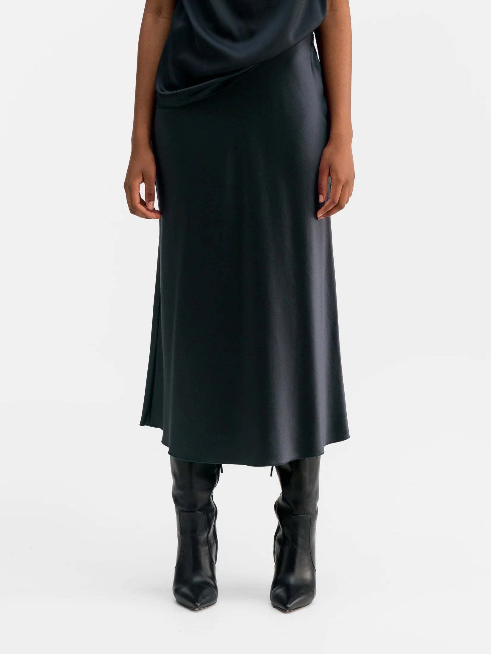 Ahlvar Gallery Hana Satin Nederdel Blue Grey