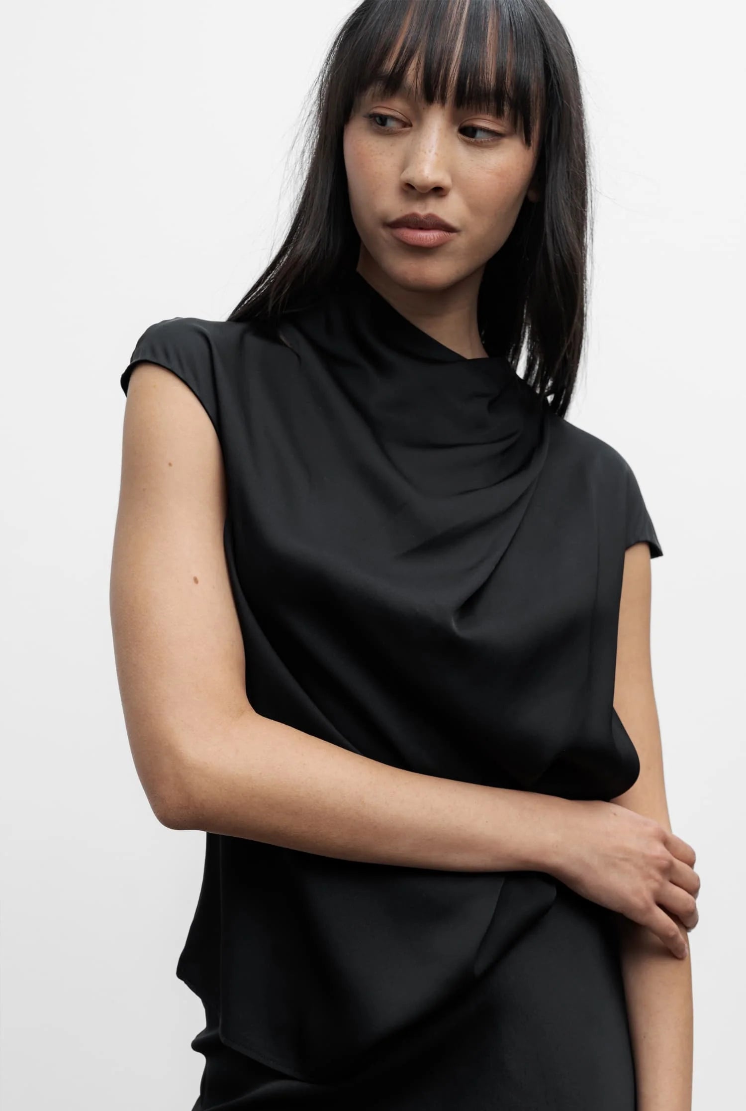 Ahlvar Gallery Lima Top Black