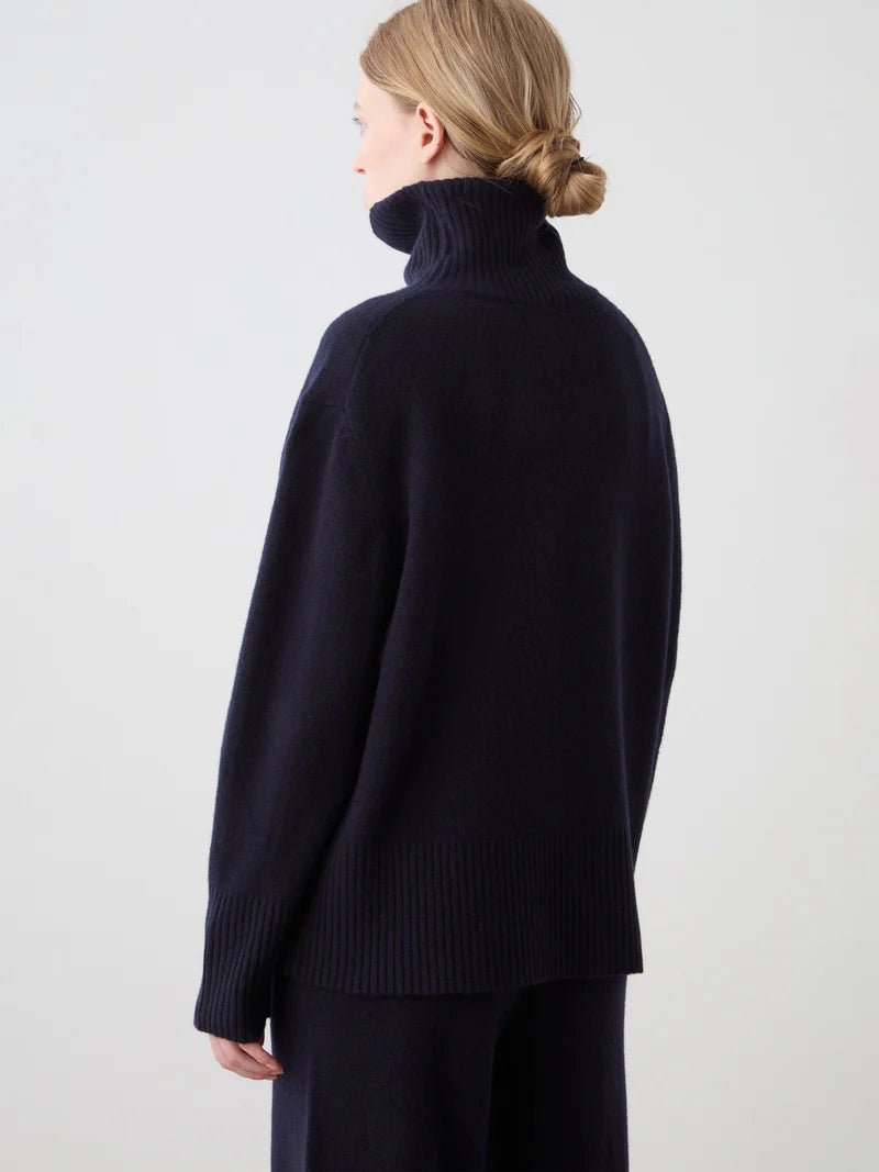 We Norwegians Geilo Boyfriend Sweater Navy Blue