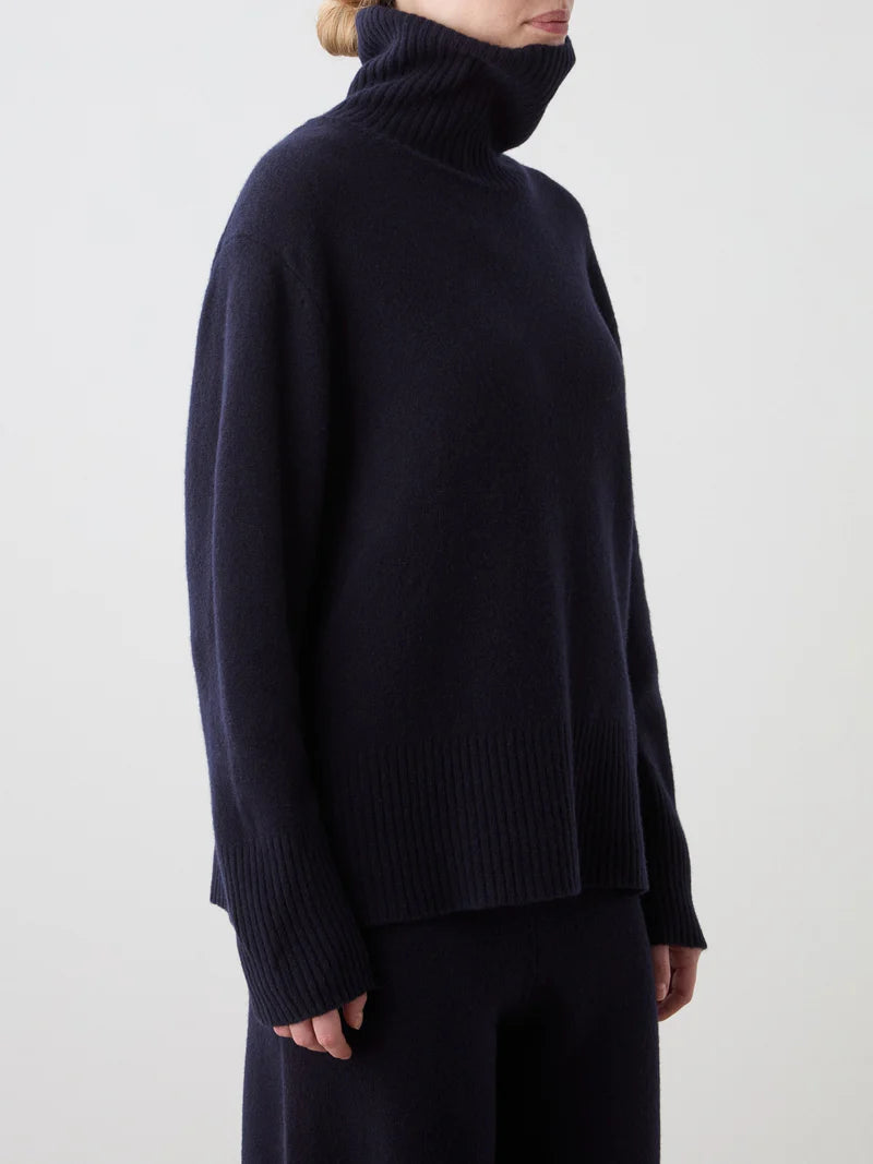 We Norwegians Geilo Boyfriend Sweater Navy Blue