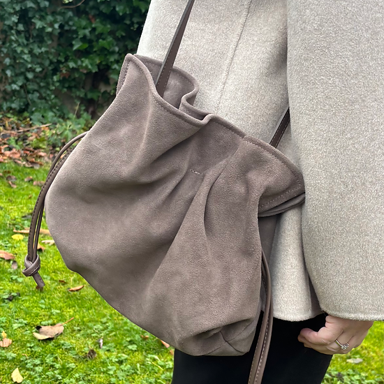 Infinito 2012 Camilla Ruskind Buckettaske Grey Elephant