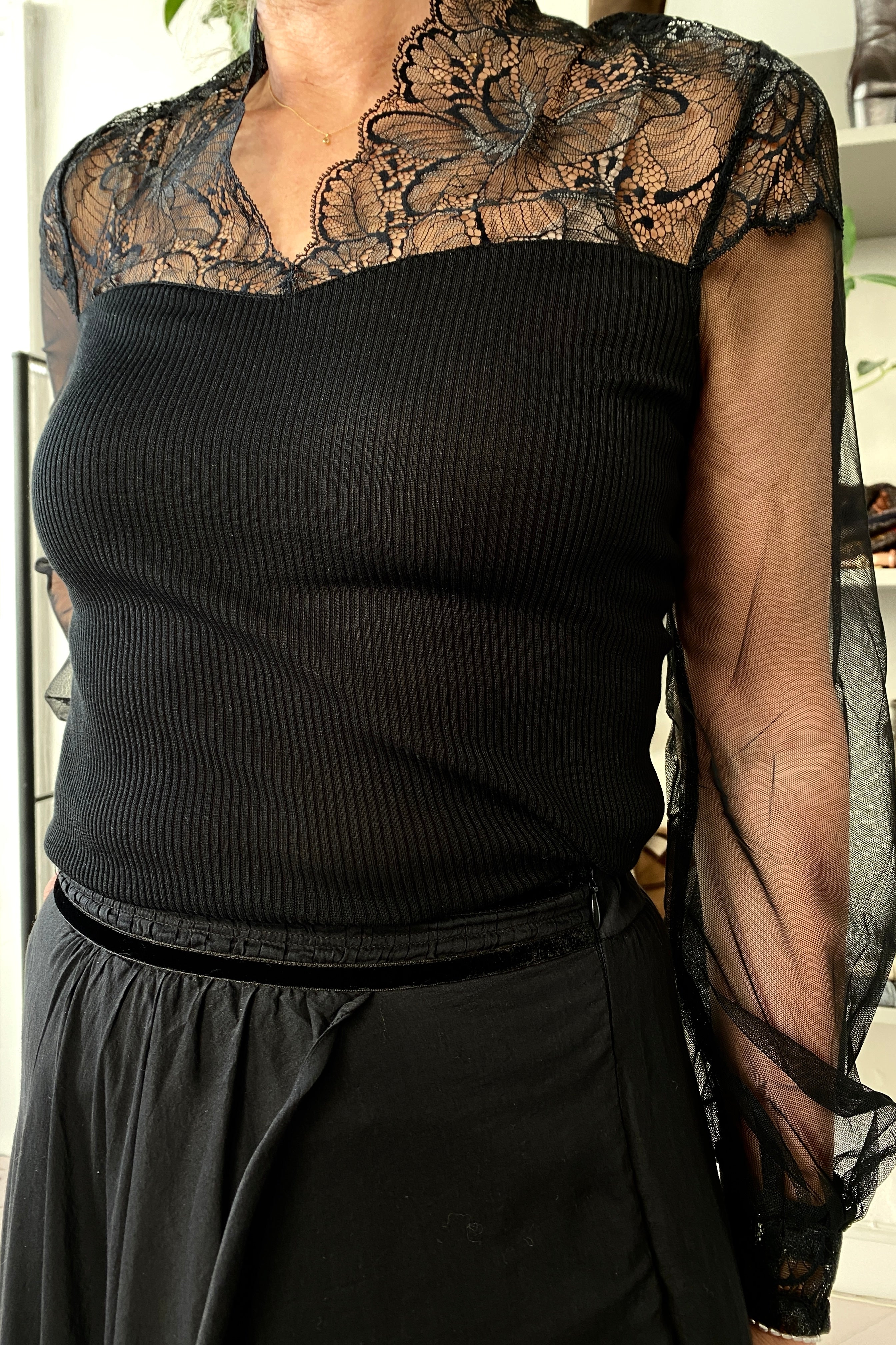 Oscalito Langærmet Blonde Bluse Sort