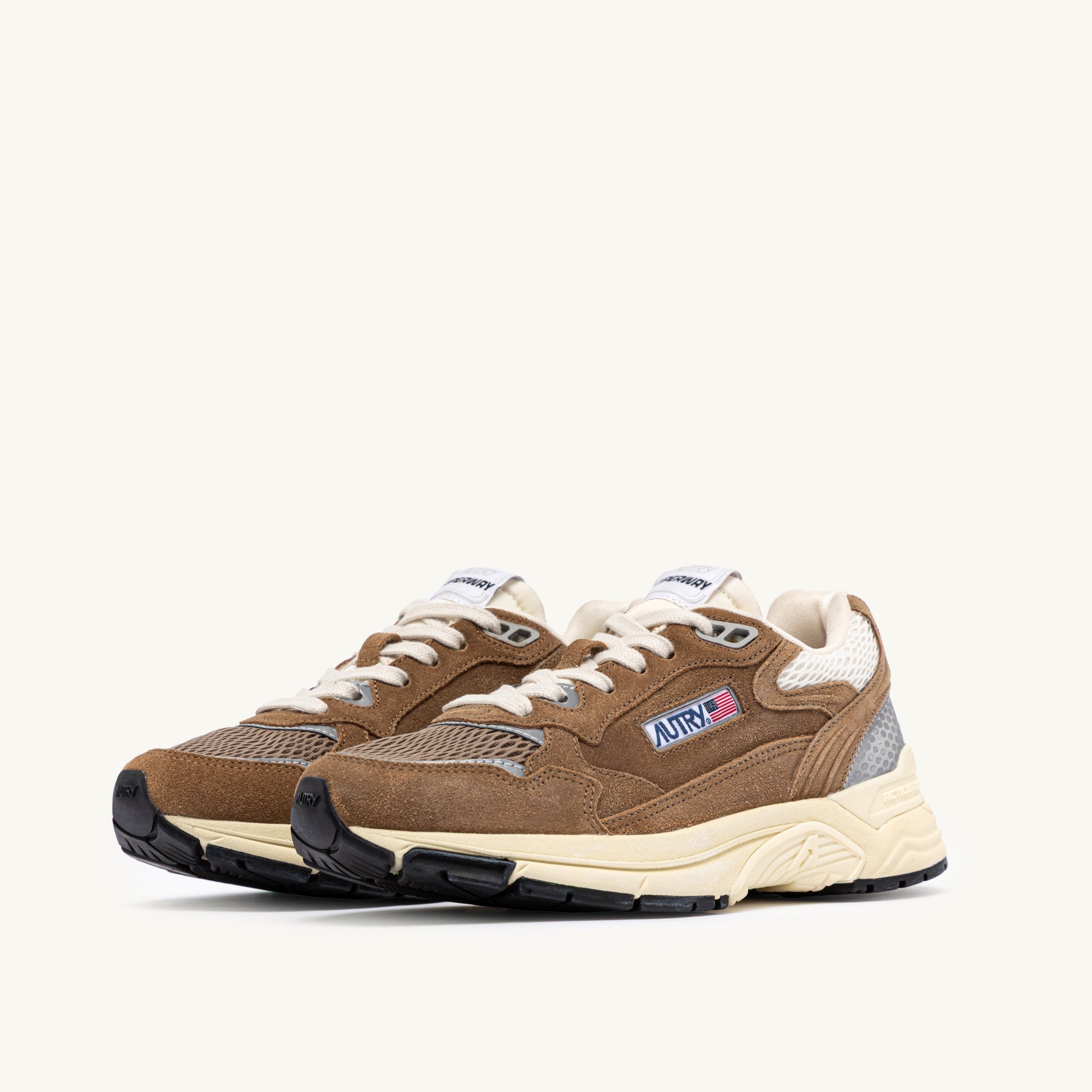 Autry Hyperway Ruskind Sneakers Cigar/Sølv