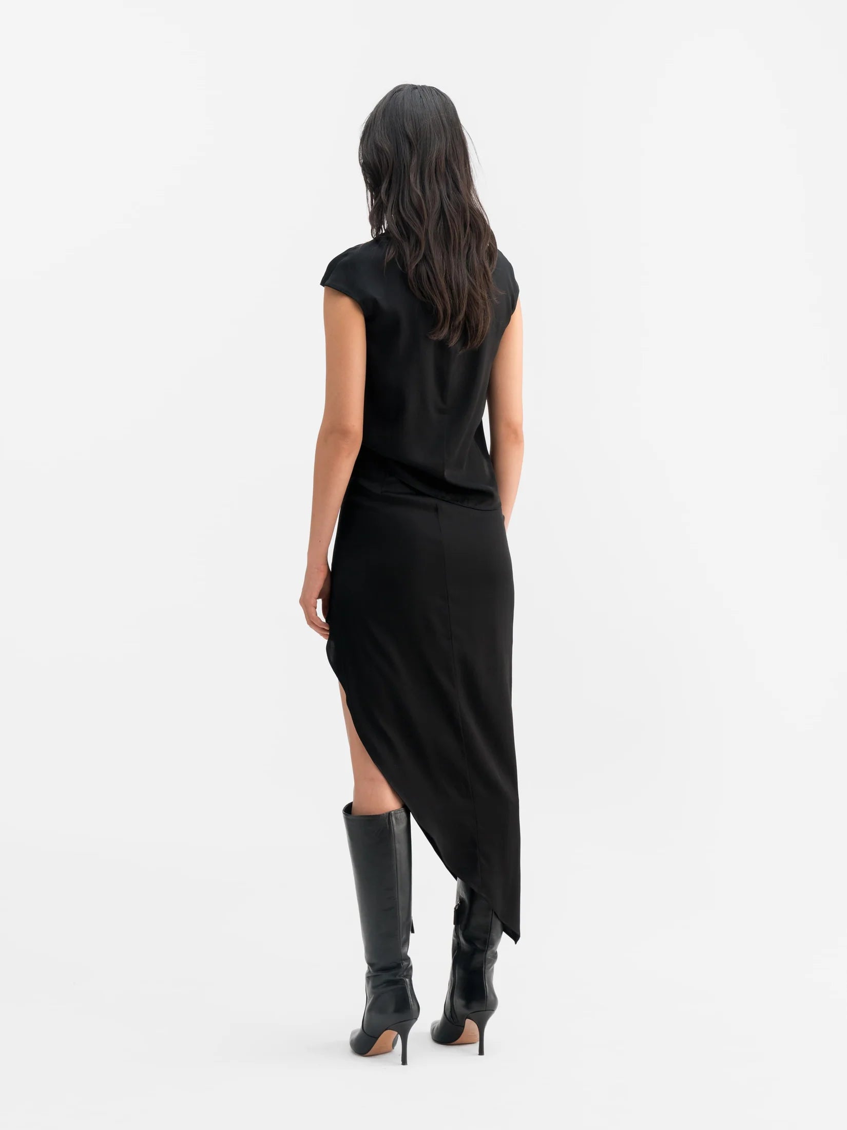 Ahlvar Gallery Lima Top Black