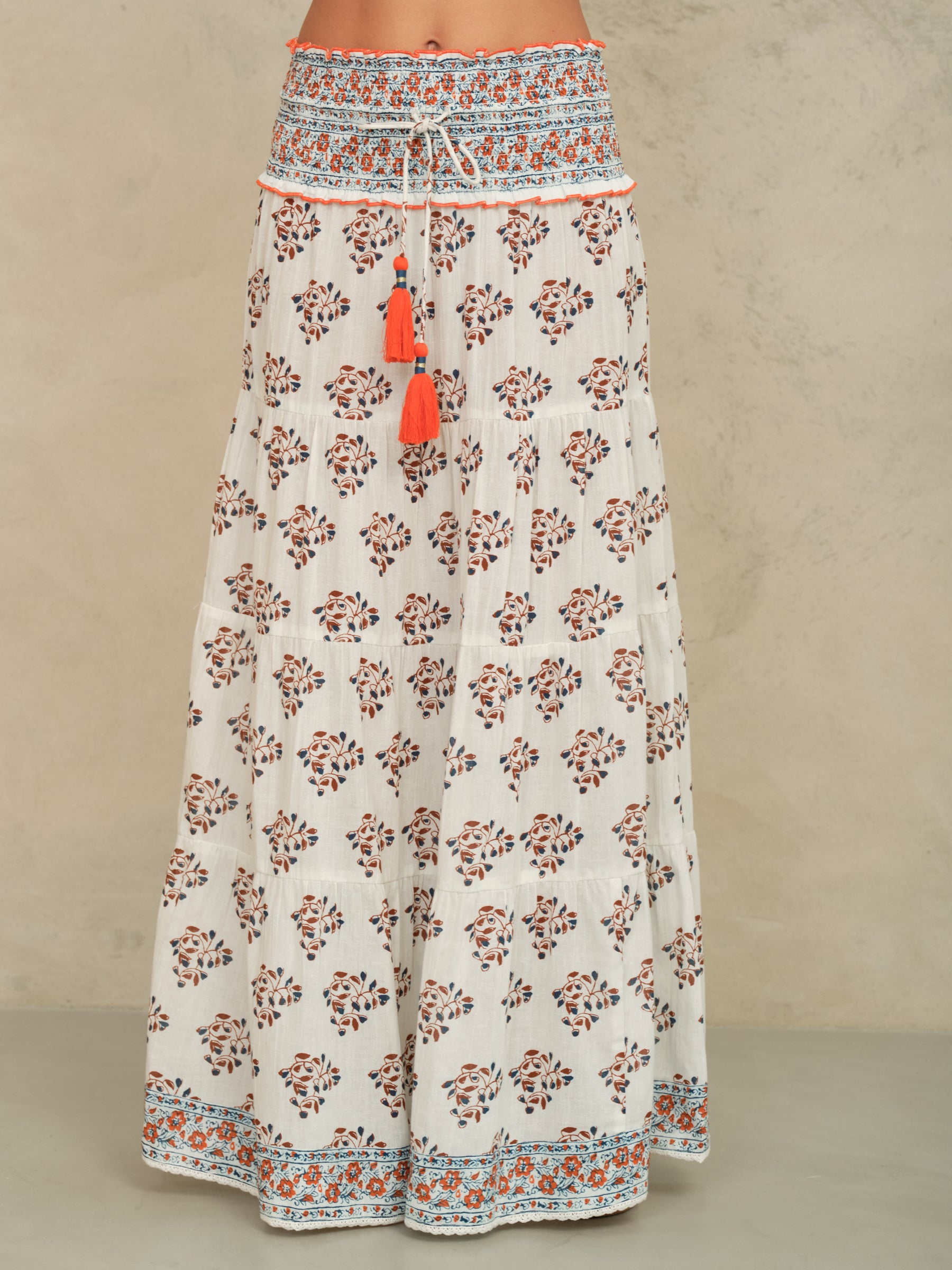 M.A.B.E. Stella Nederdel