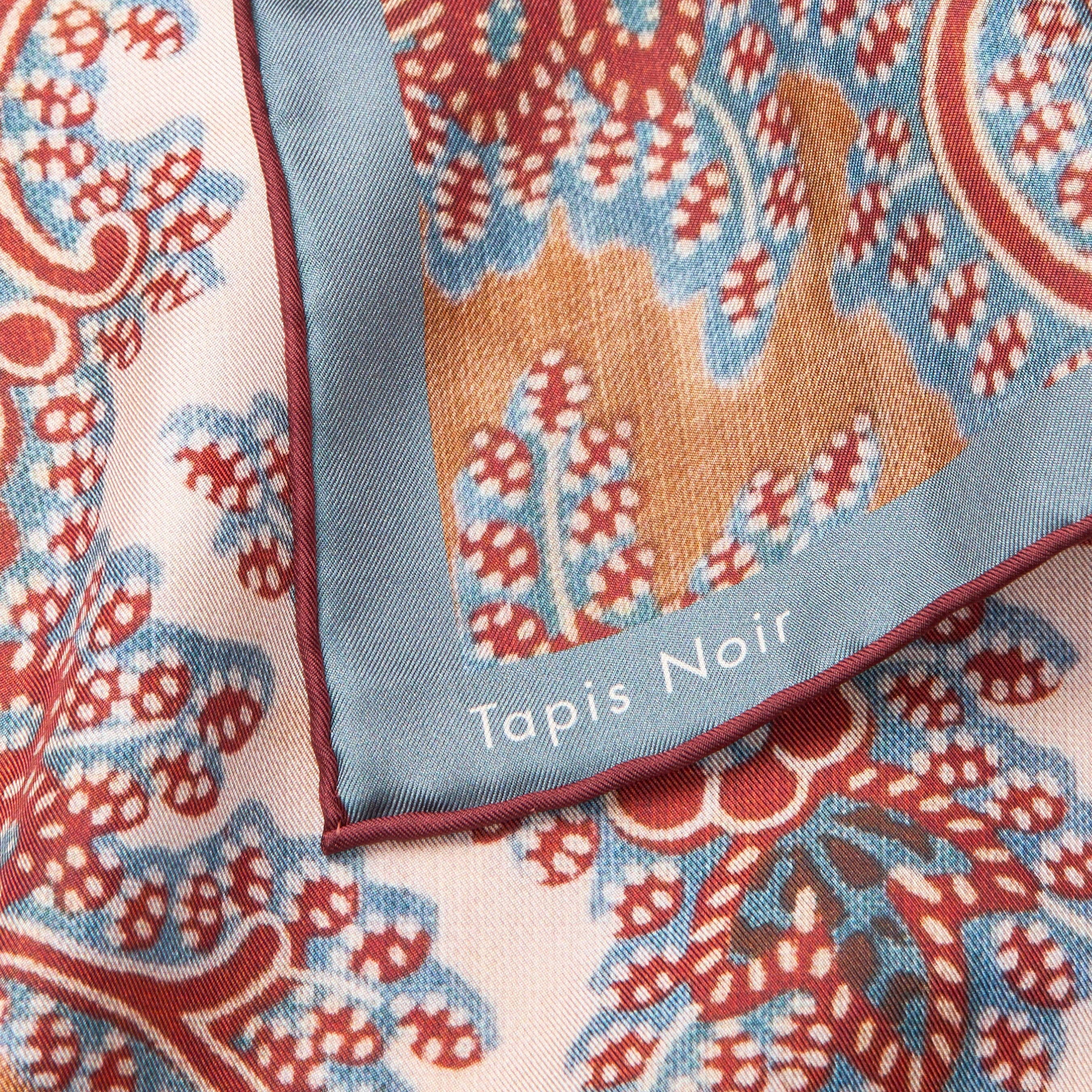 Tapis Noir Classical Danica Silketørklæde