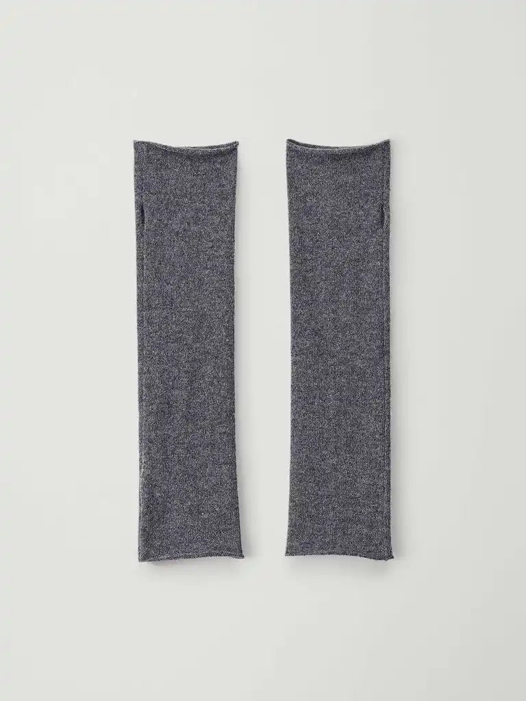 Lisa Yang Aspen Arm Warmers Graphite